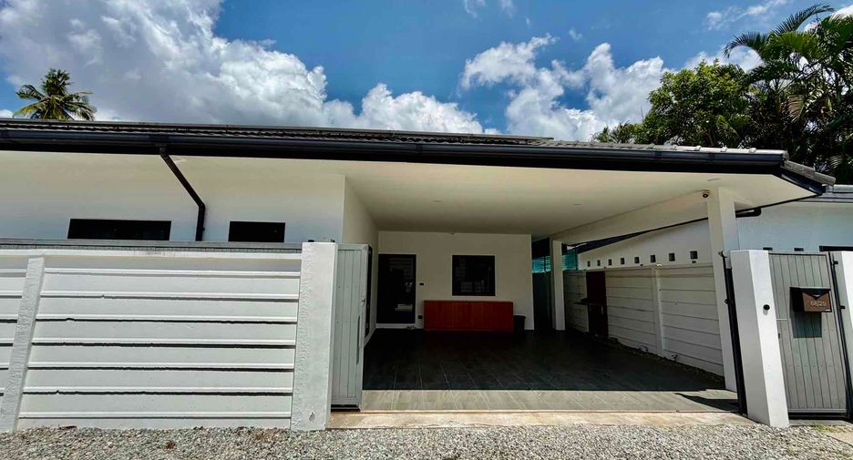 For sale 3 bedrooms villa in Bang Lamung, Chonburi