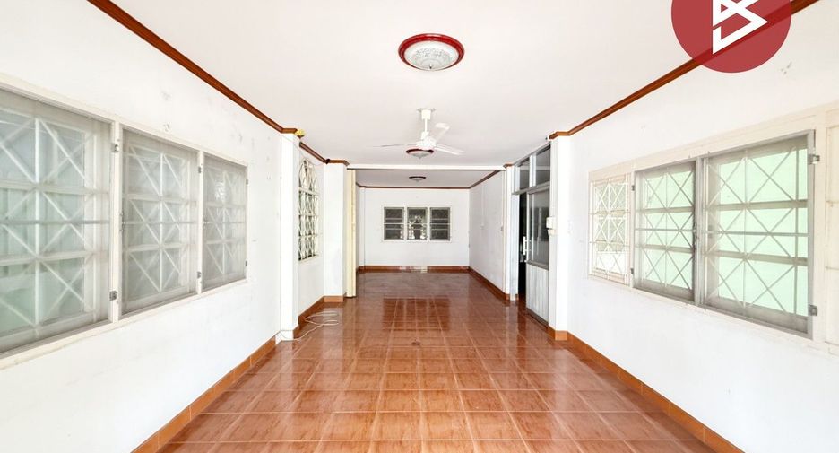 Haus zum Kauf mit 4 Zimmer in Mueang Samut Prakan, Samut Prakan