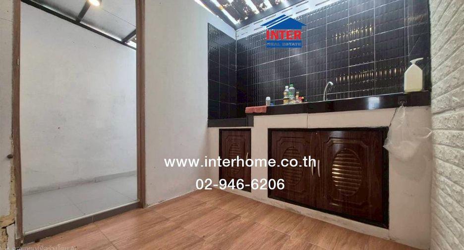 Reihenhaus zum Kauf mit 2 Zimmer in Thanyaburi, Pathum Thani