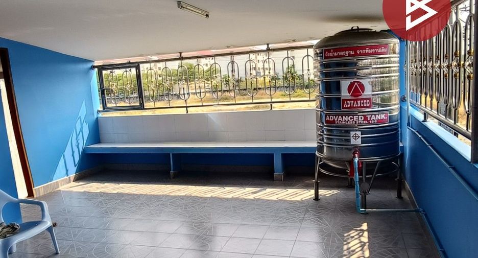 For sale 1 bed townhouse in Mueang Samut Prakan, Samut Prakan