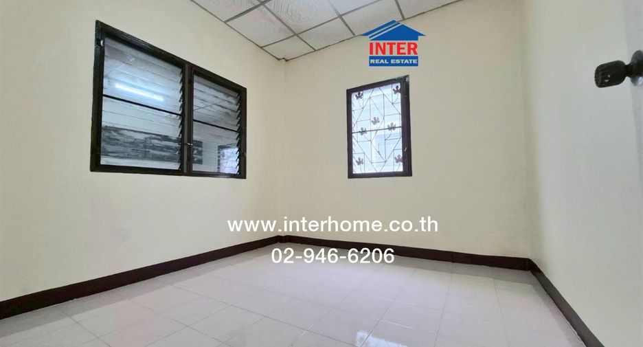 Haus zum Kauf mit 3 Zimmer in Nong Chok, Bangkok