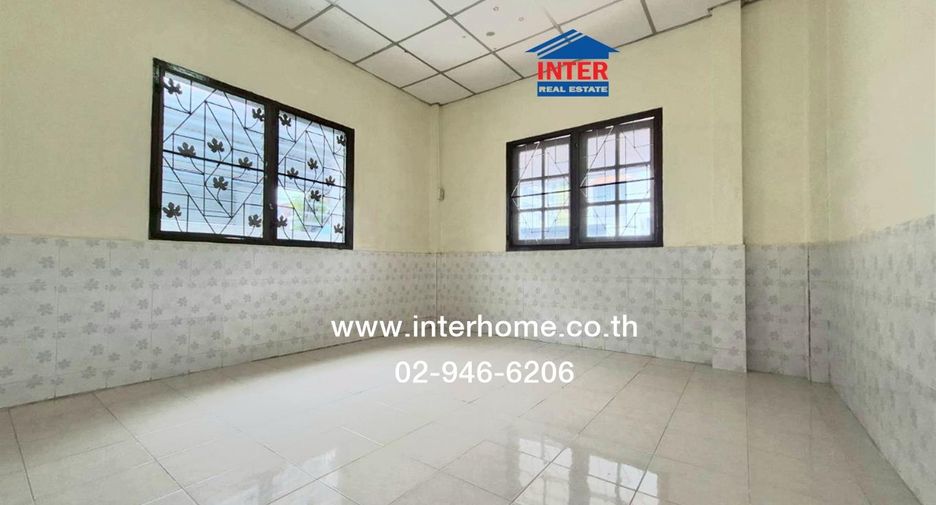 Haus zum Kauf mit 3 Zimmer in Nong Chok, Bangkok