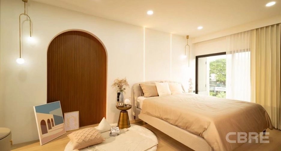 Casa adosada en venta de 3 habitaciones en Wang Thonglang, Bangkok