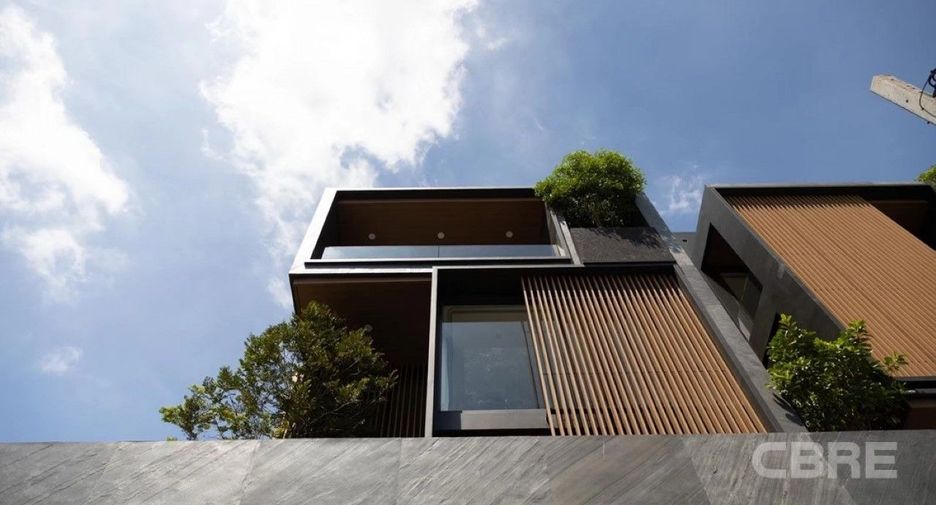 Casa adosada en venta de 3 habitaciones en Wang Thonglang, Bangkok