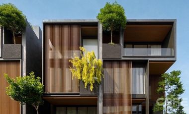 For sale 3 bedrooms townhouse in Wang Thonglang, Bangkok