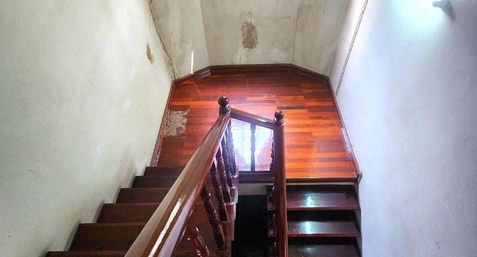 For sale 4 bedrooms house in Khan Na Yao, Bangkok