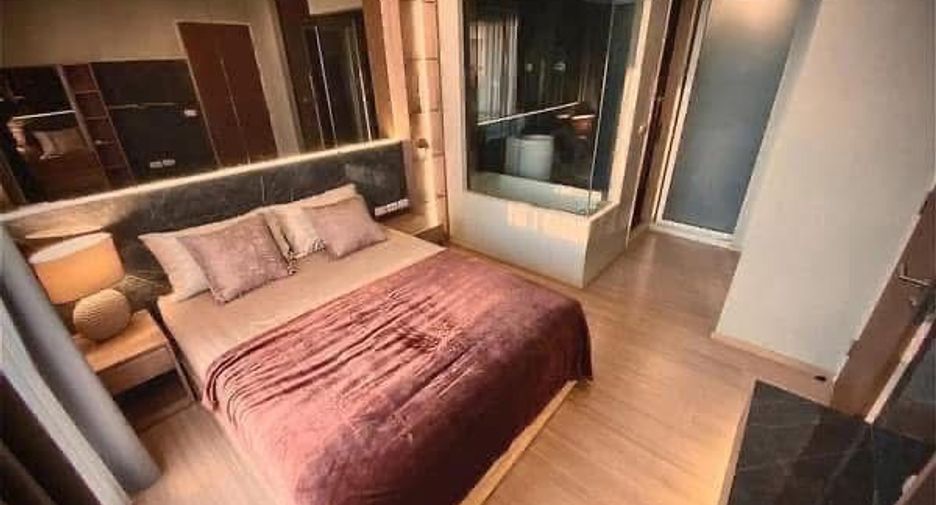 Condo en alquiler de 1 habitaciones en Phra Khanong, Bangkok