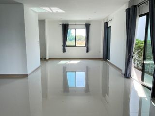 Продажа 3 спальни дом в Мыанг Районг, Районг