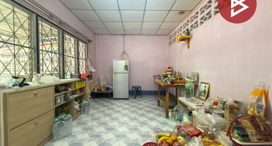Reihenhaus zum Kauf mit 2 Zimmer in Mueang Ratchaburi, Ratchaburi