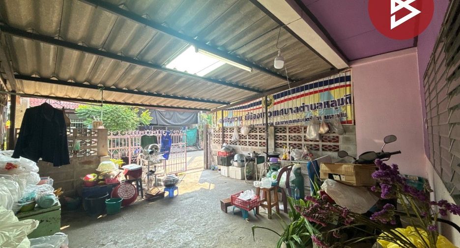 Reihenhaus zum Kauf mit 2 Zimmer in Mueang Ratchaburi, Ratchaburi