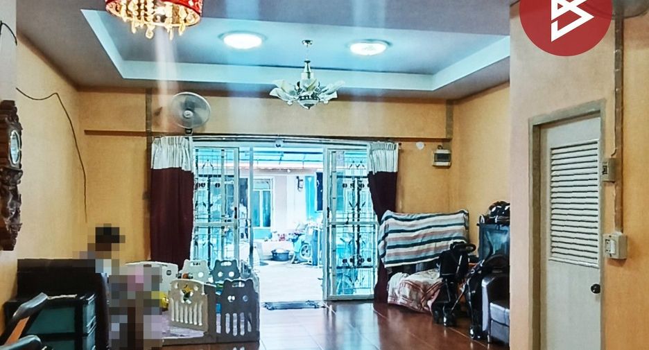 Reihenhaus zum Kauf mit 2 Zimmer in Nong Khaem, Bangkok