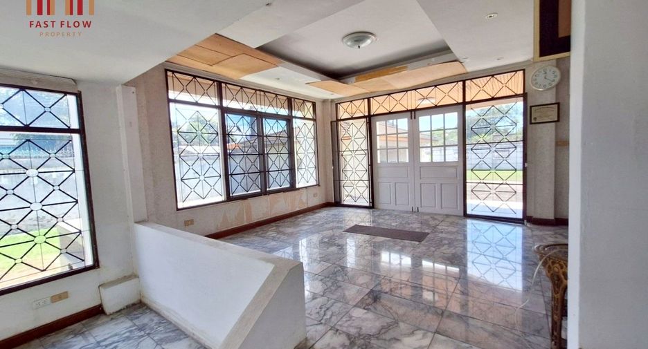 For sale 3 bedrooms house in Bang Khae, Bangkok