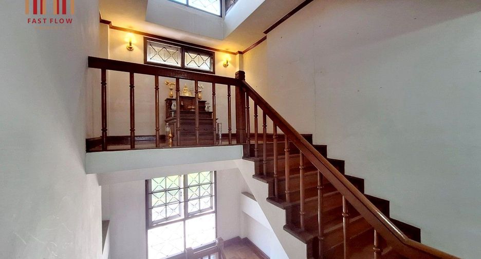 For sale 3 bedrooms house in Bang Khae, Bangkok