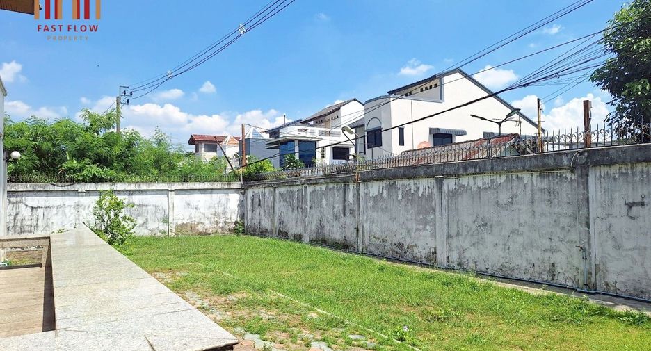For sale 3 bedrooms house in Bang Khae, Bangkok