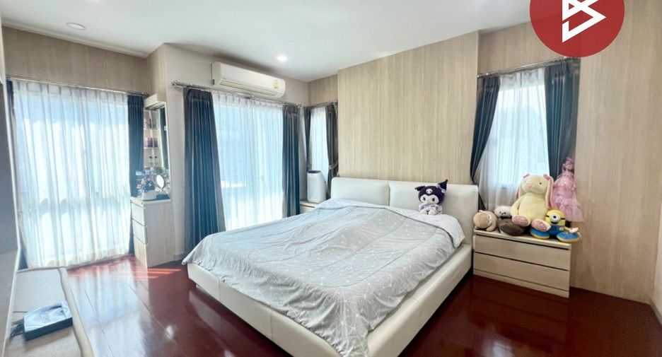For sale 4 bedrooms house in Bang Khun Thian, Bangkok