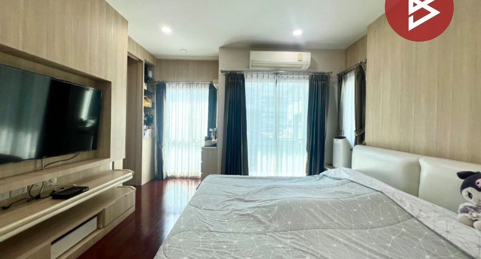 For sale 4 bedrooms house in Bang Khun Thian, Bangkok
