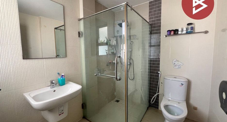 For sale 4 bedrooms house in Bang Khun Thian, Bangkok