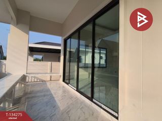 For sale 3 bedrooms house in Mueang Samut Songkhram, Samut Songkhram