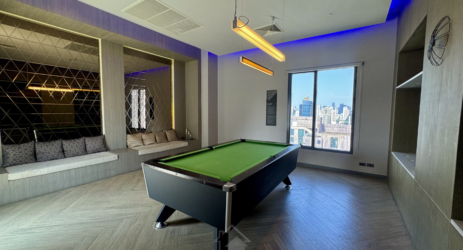 For sale 2 bedrooms condo in Watthana, Bangkok