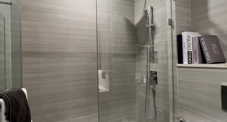 For rent 2 ベッドルーム condo in Watthana, Bangkok
