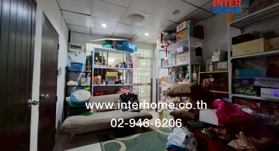 For sale 2 bedrooms townhouse in Mueang Nonthaburi, Nonthaburi