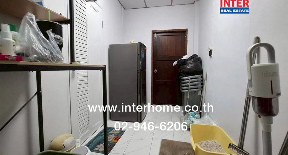 For sale 2 bedrooms townhouse in Mueang Nonthaburi, Nonthaburi