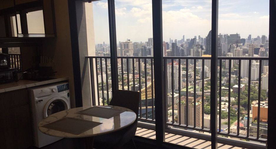 Wohnung zur Miete mit 2 Zimmer in Watthana, Bangkok