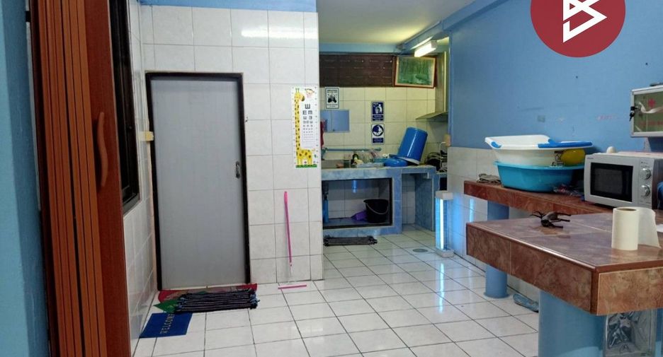For sale warehouse in Mueang Samut Prakan, Samut Prakan