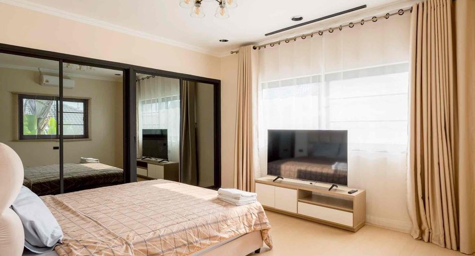 Villa en alquiler de 5 habitaciones en Bang Lamung, Chonburi