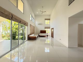 Casa en alquiler de 4 habitaciones en Mae Rim, Chiang Mai