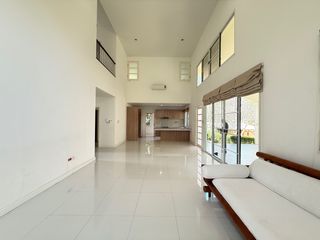 Casa en alquiler de 4 habitaciones en Mae Rim, Chiang Mai