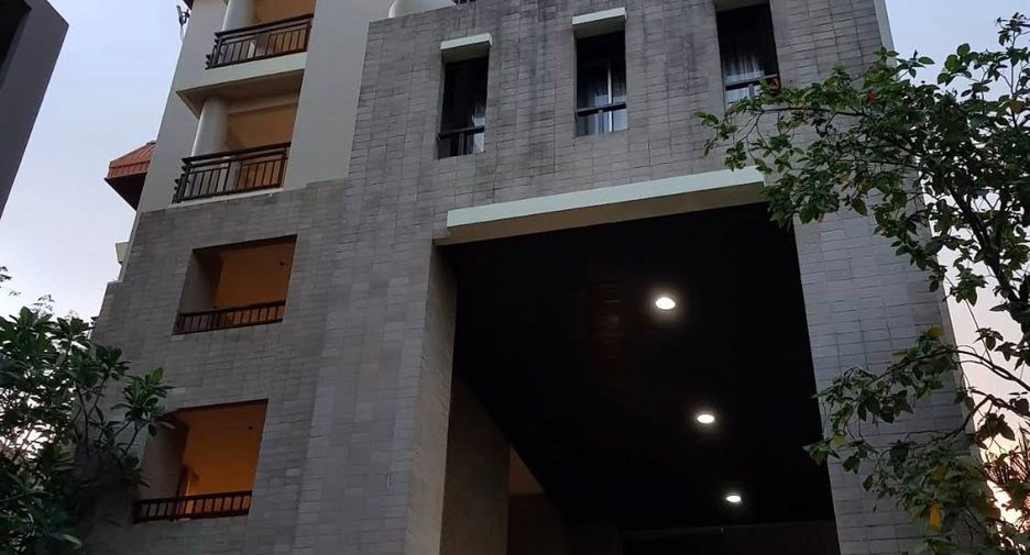 For rent 1 bed condo in Dusit, Bangkok
