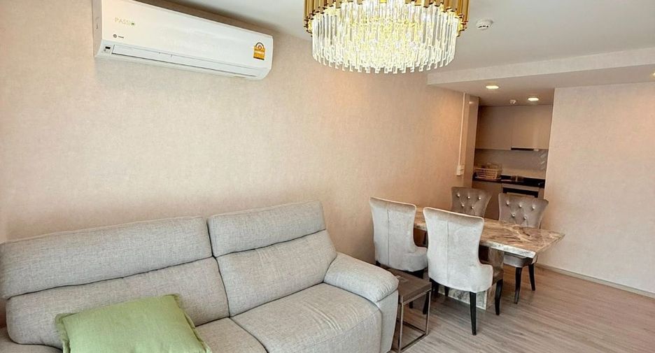For rent 2 bedrooms condo in Pathum Wan, Bangkok