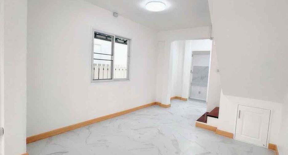 For sale 2 bedrooms house in San Kamphaeng, Chiang Mai