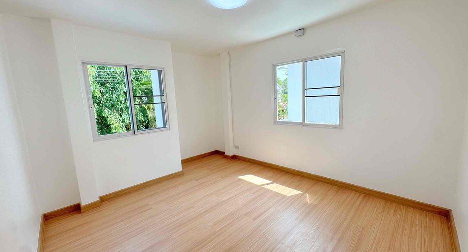 For sale 2 bedrooms house in San Kamphaeng, Chiang Mai