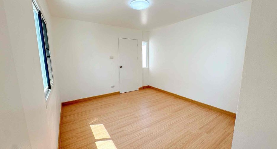 For sale 2 bedrooms house in San Kamphaeng, Chiang Mai