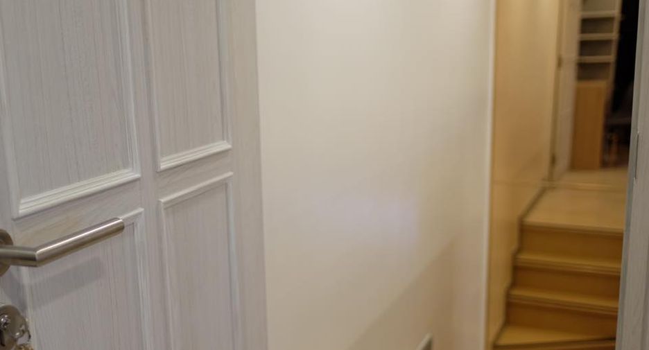 For rent 2 bedrooms condo in Sathon, Bangkok