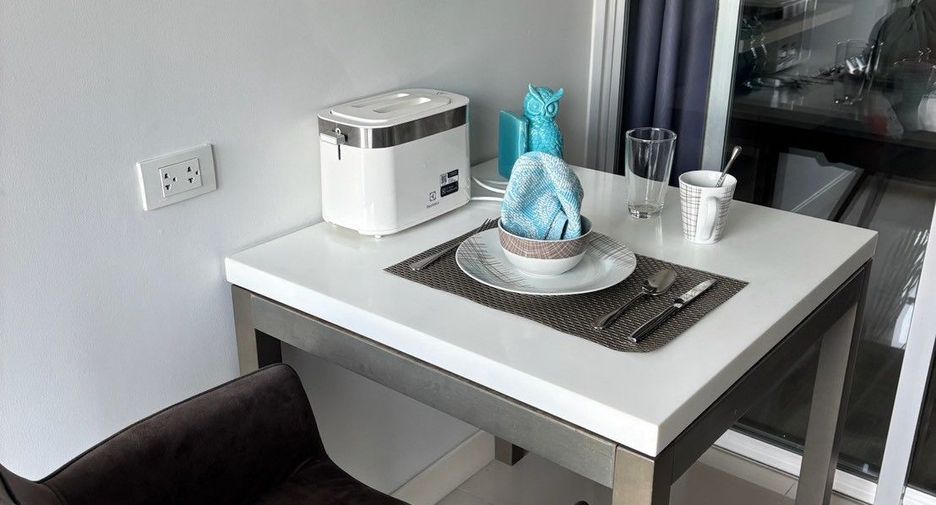 For rent 1 bed condo in Sathon, Bangkok