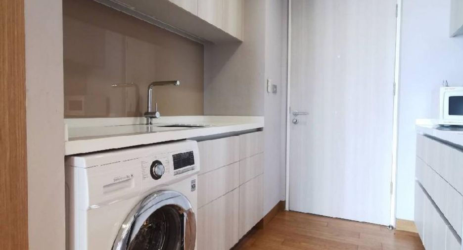 Condo en alquiler de 2 habitaciones en Khlong Toei, Bangkok