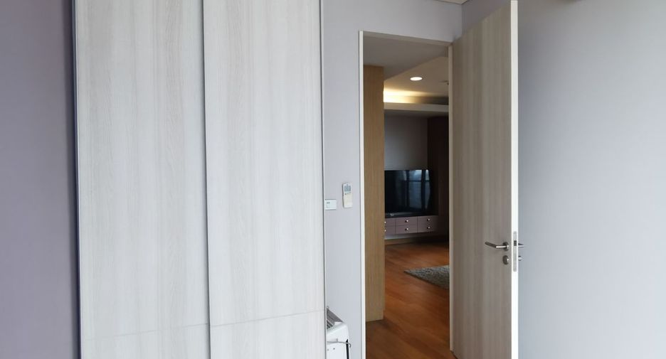 Condo en alquiler de 2 habitaciones en Khlong Toei, Bangkok