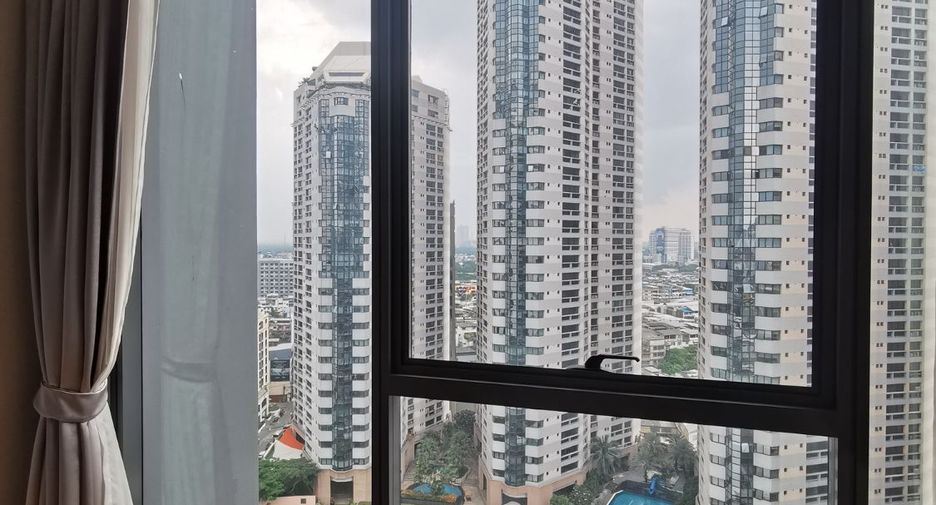 Condo en alquiler de 2 habitaciones en Khlong Toei, Bangkok