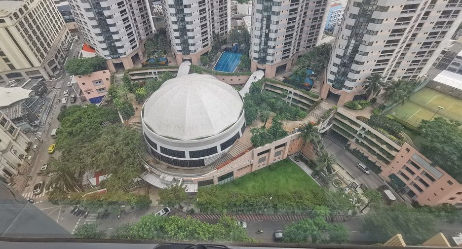 Condo en alquiler de 2 habitaciones en Khlong Toei, Bangkok