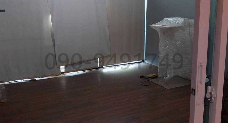 For rent 3 bedrooms townhouse in Bang Kapi, Bangkok