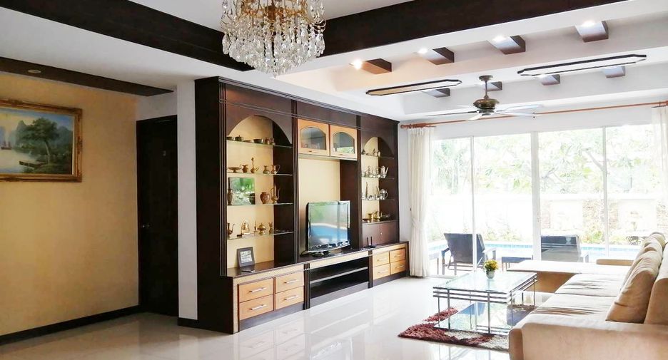 Haus zur Miete mit 4 Zimmer in Bang Lamung, Chonburi