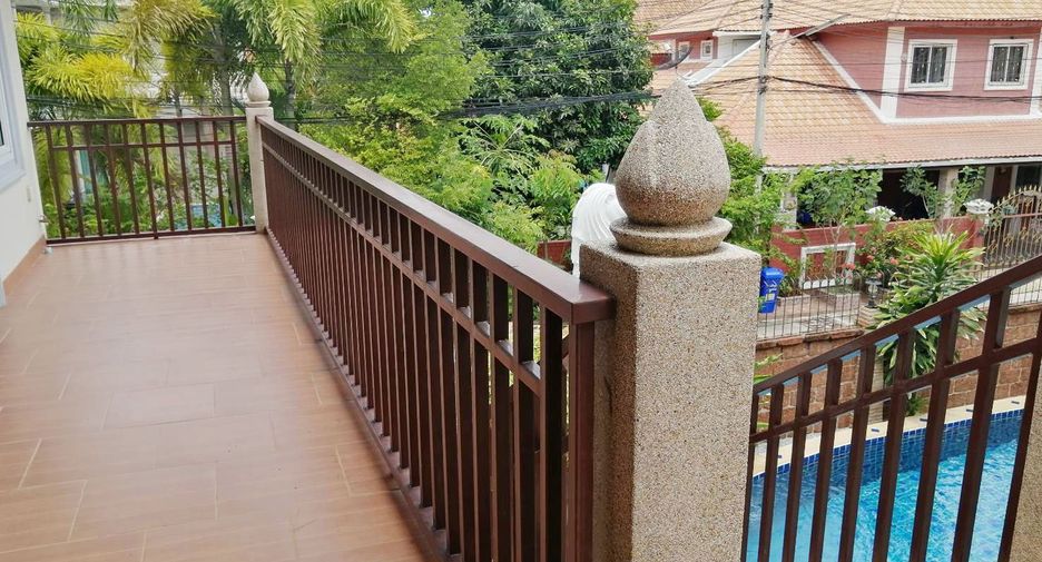 Haus zur Miete mit 4 Zimmer in Bang Lamung, Chonburi