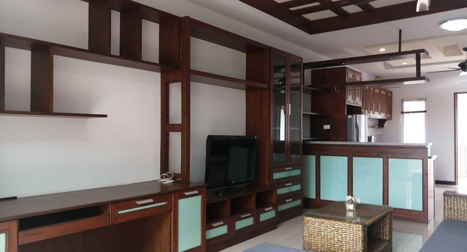 Haus zur Miete mit 4 Zimmer in Bang Lamung, Chonburi