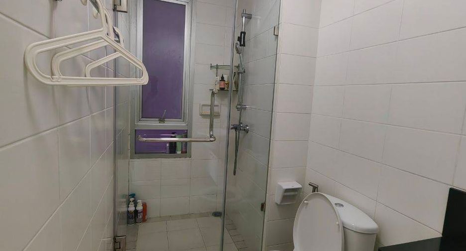 For sale 1 bed condo in Khlong Toei, Bangkok