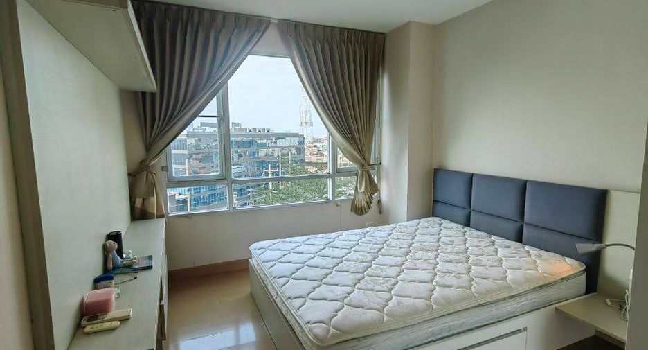 For sale 1 bed condo in Khlong Toei, Bangkok