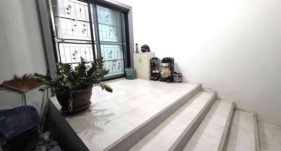 For sale 3 bedrooms house in Pluak Daeng, Rayong