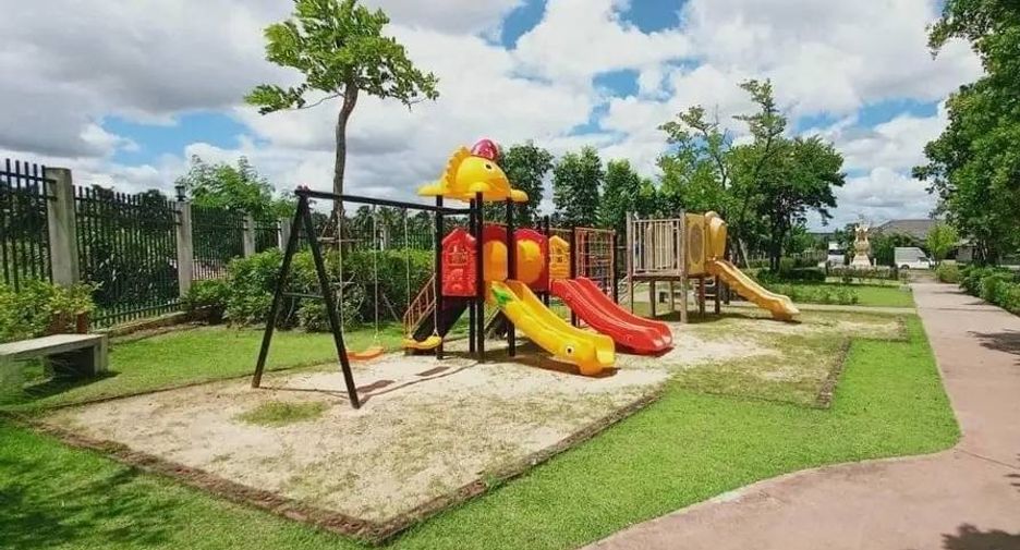 For sale 3 bedrooms house in Pluak Daeng, Rayong
